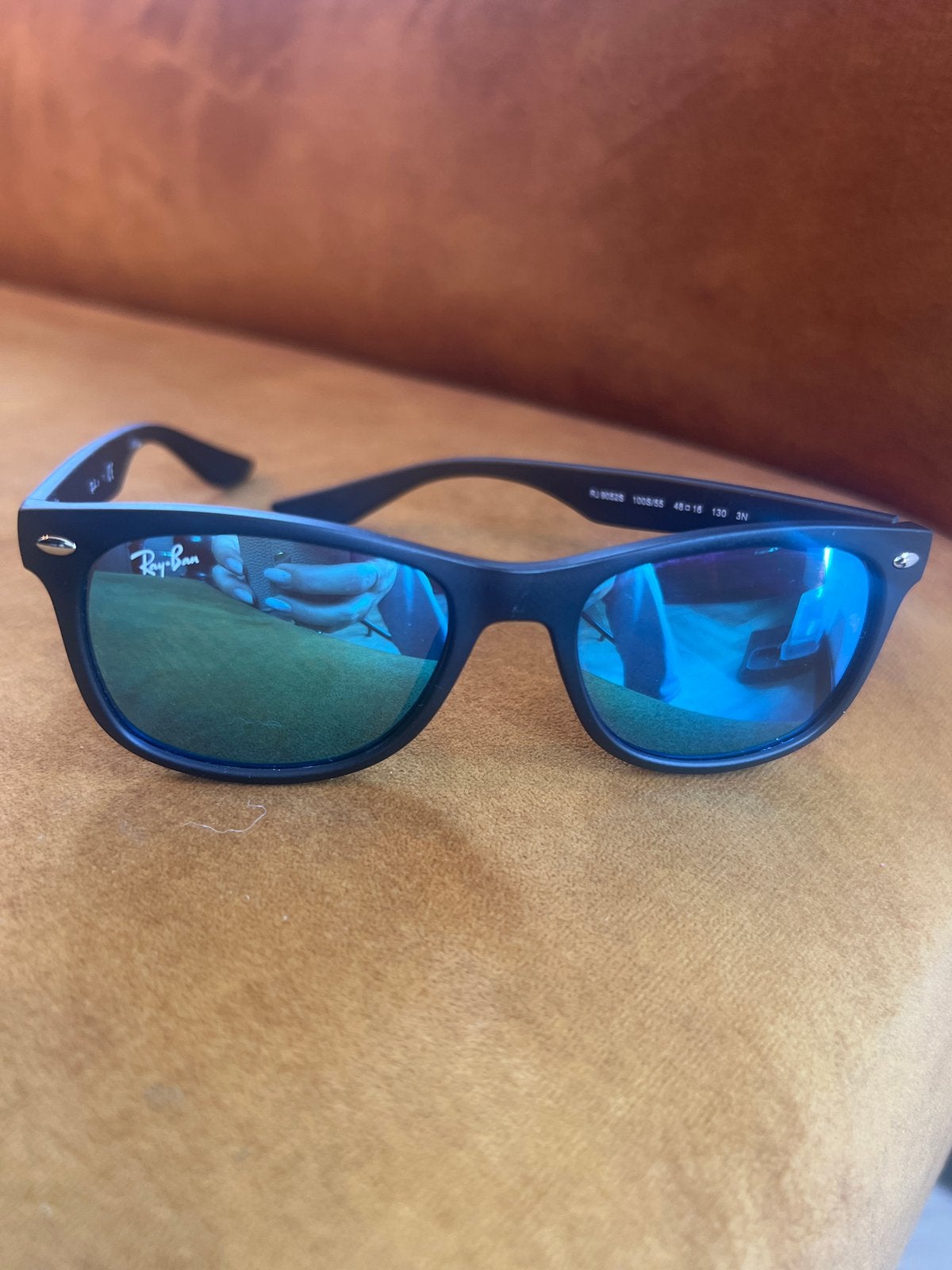 Ray-Ban Zonnebril RJ 9052S met blauwe spiegelglazen, Kinderen en Baby's, Ophalen of Verzenden, Zo goed als nieuw