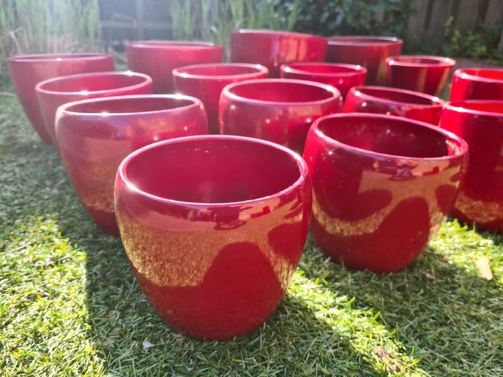 Rode Porseleinen Bloempotten grote serie €50, Ophalen, Rond, Binnen, Zo goed als nieuw