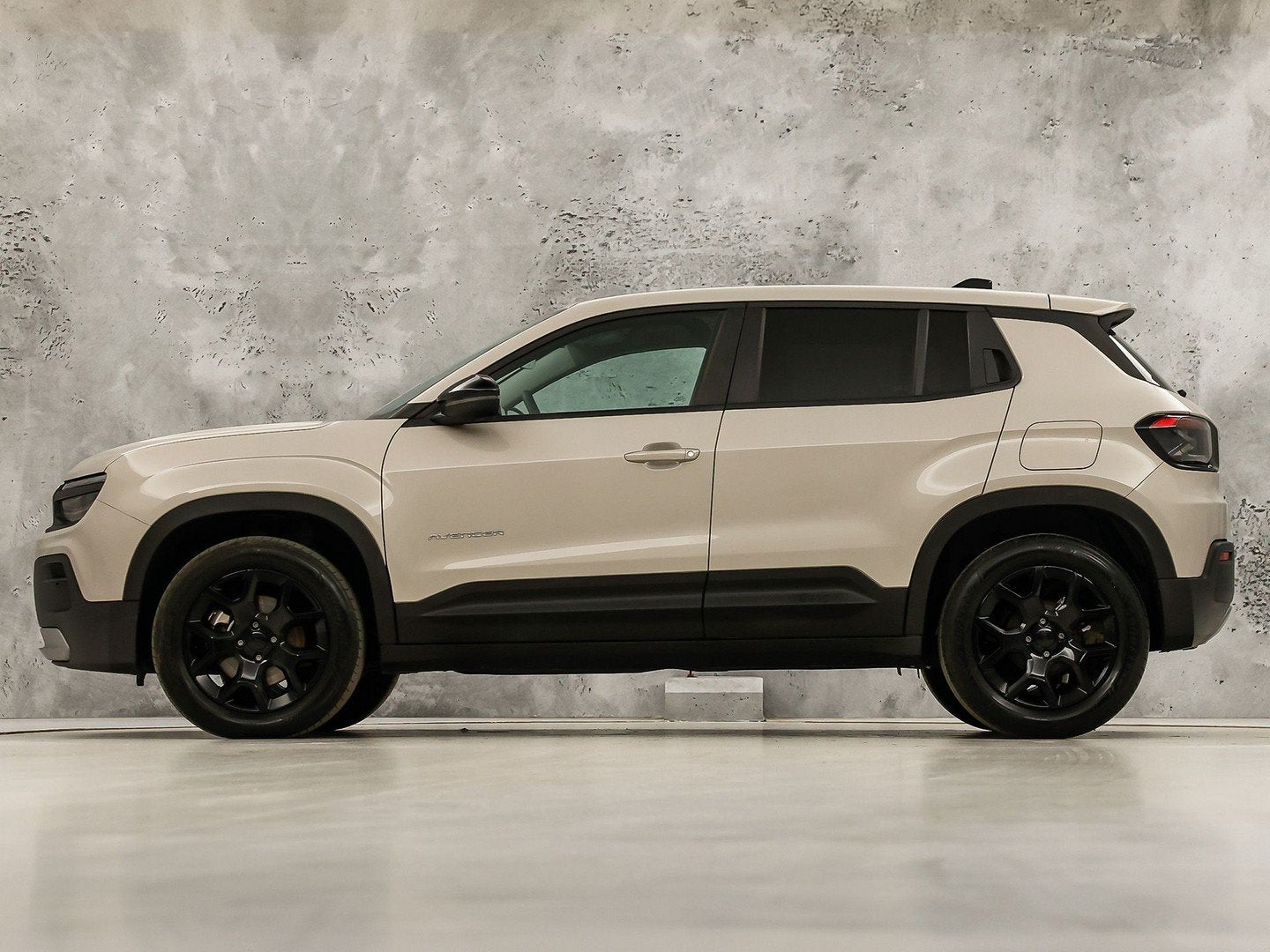 Jeep Avenger 1.2 e-Hybrid Altitude Automaat (APPLE CARPLAY,, Auto's, 12 maanden, 101 pk, Gebruikt, 1199 cc