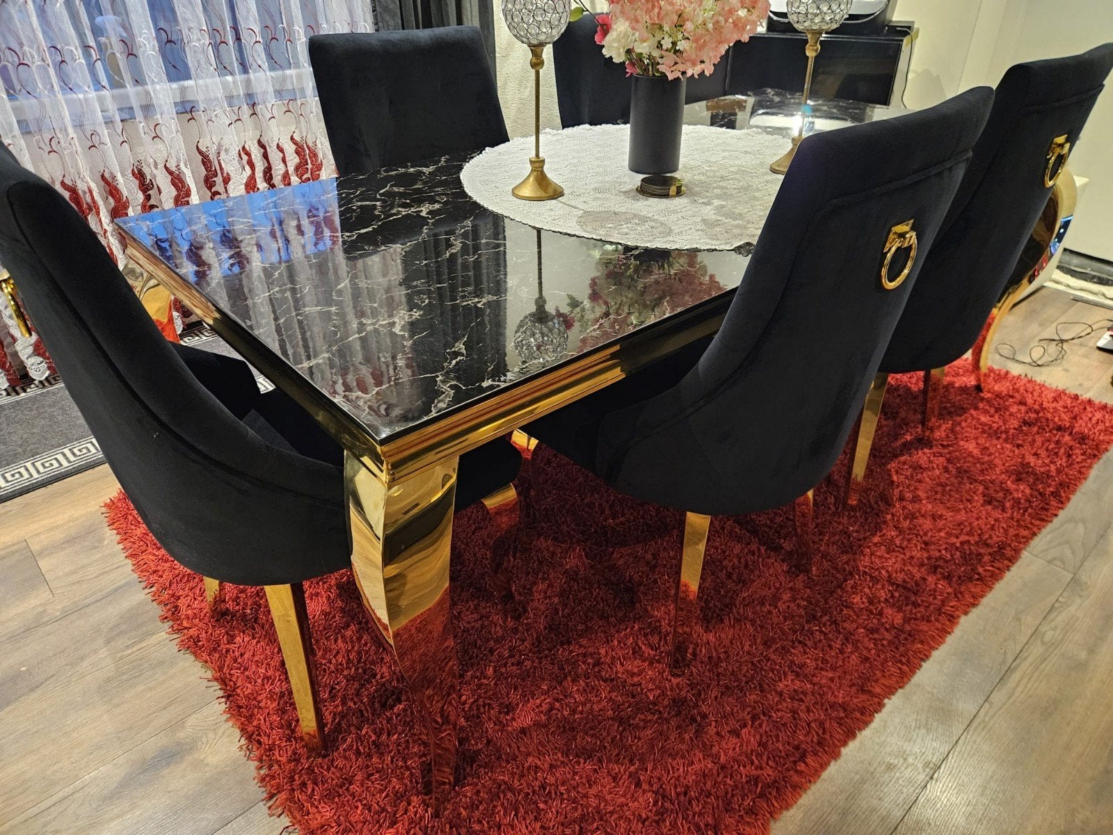 eettafel met 6 stoelen zwart hoogglans goud, Ophalen, Zo goed als nieuw, 4 tot 6 stoelen