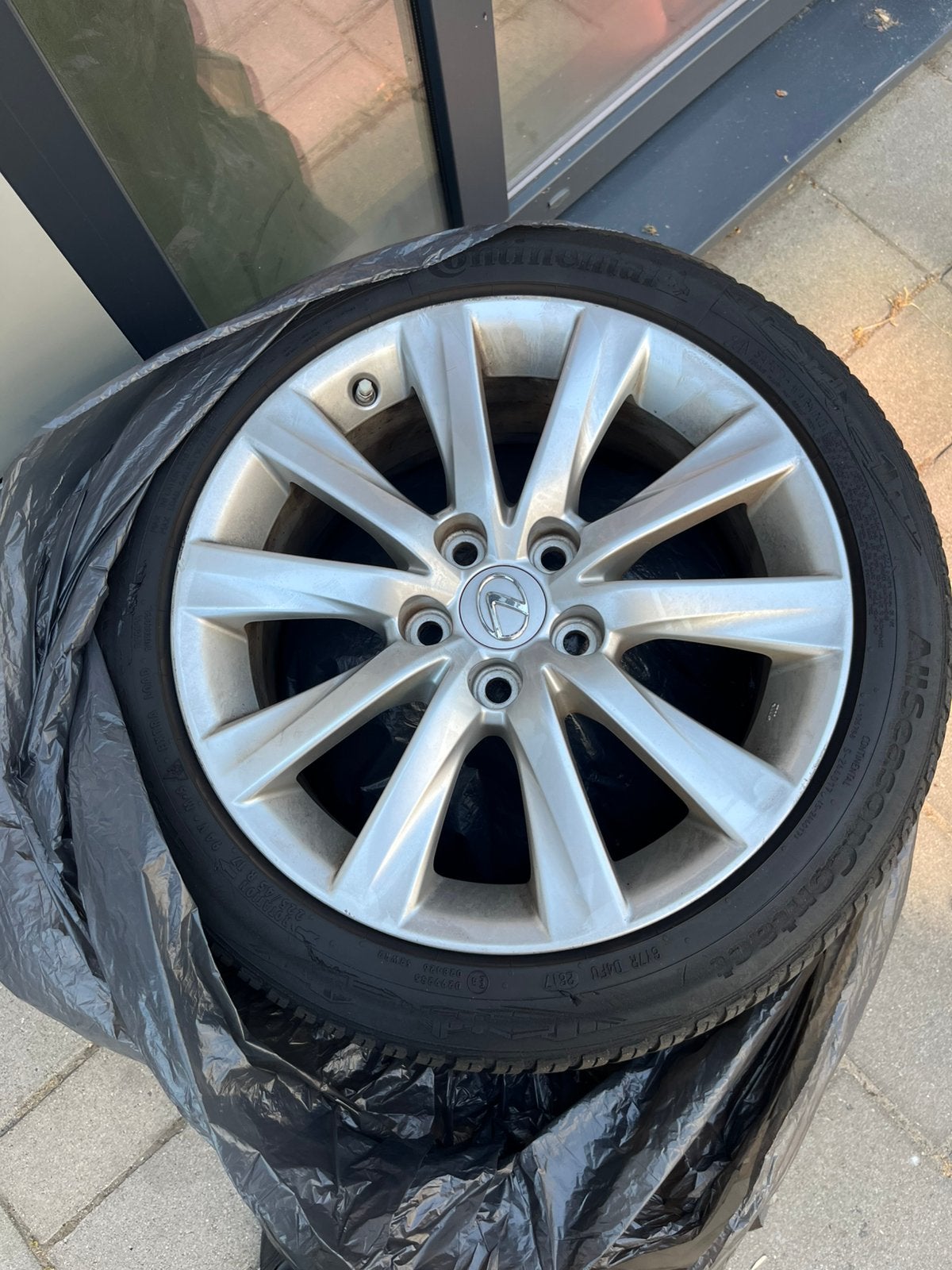 Lexus original wheels 17 inch. Tires old, Ophalen of Verzenden, 17 inch, Zomerbanden, Velg(en)