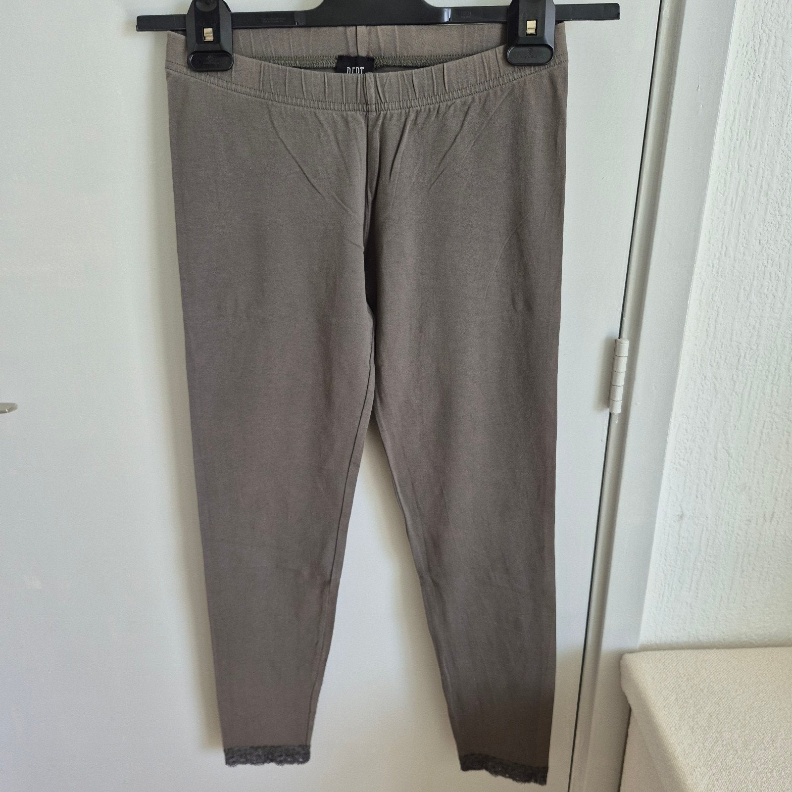DEPT dames groene tregging maat XS, Legging, Ophalen of Verzenden, Zo goed als nieuw, Groen