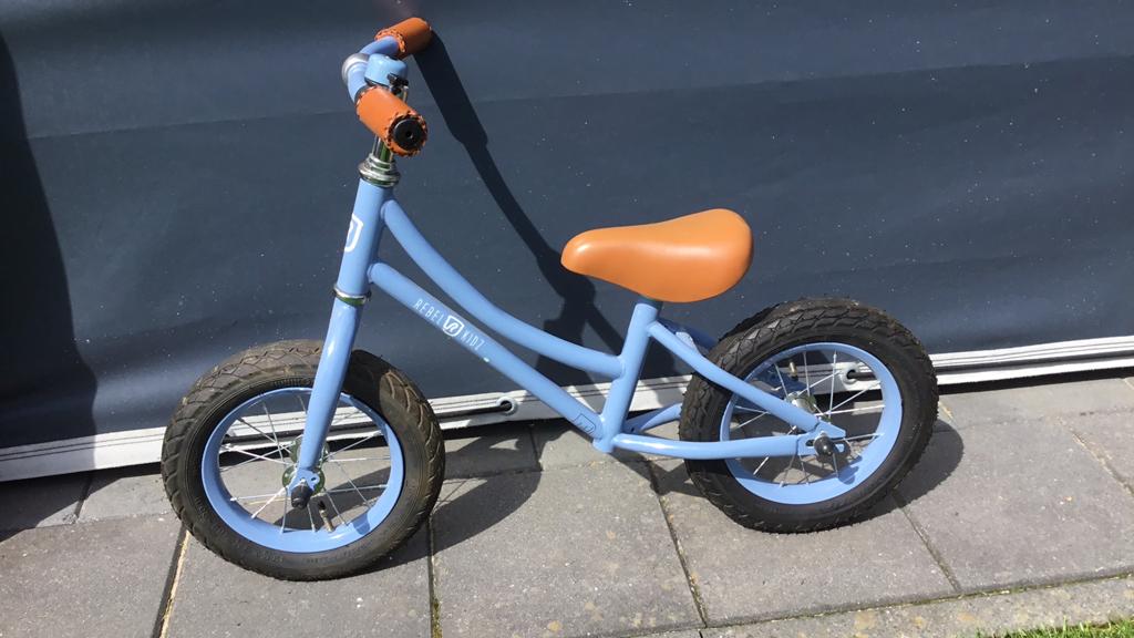 Mooi loopfietsje zgan, Ophalen of Verzenden, Zo goed als nieuw, Minder dan 16 inch