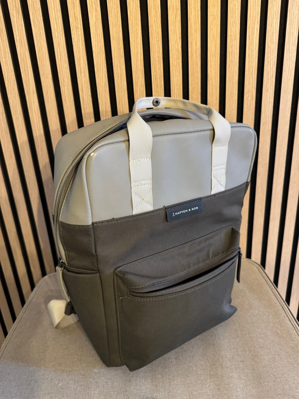 Kapten & Son rugzak, grijs/bruin, zo goed als nieuw, 25 tot 40 cm, Zo goed als nieuw, 30 tot 45 cm, Ophalen