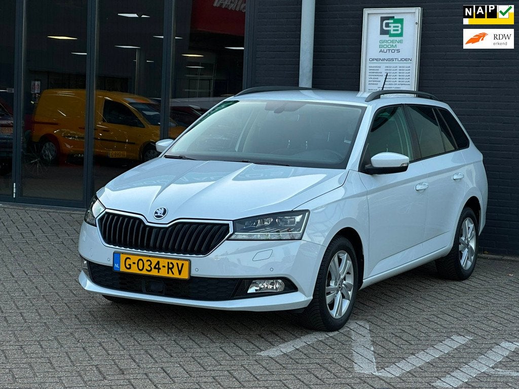 Skoda Fabia Combi 1.0 TSI Style/1STE EG/Navi/CAMERA/TREK HAA, Voorwielaandrijving, Stof, Gebruikt, 95 pk
