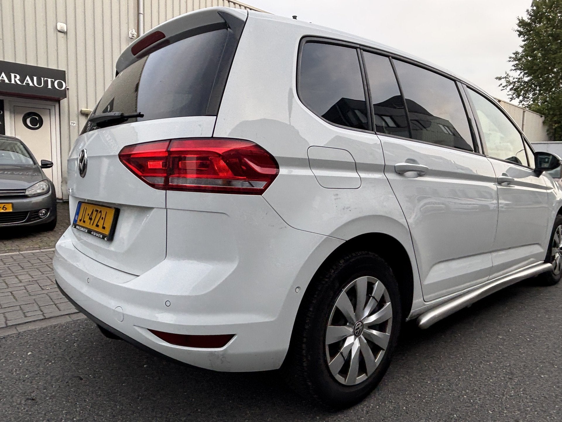 Volkswagen Touran 2.0 TDI SCR AUTOMAAT / DAELER ONDERHOUDEN, Auto's, Volkswagen, Stof, 4 cilinders, 150 pk, Wit