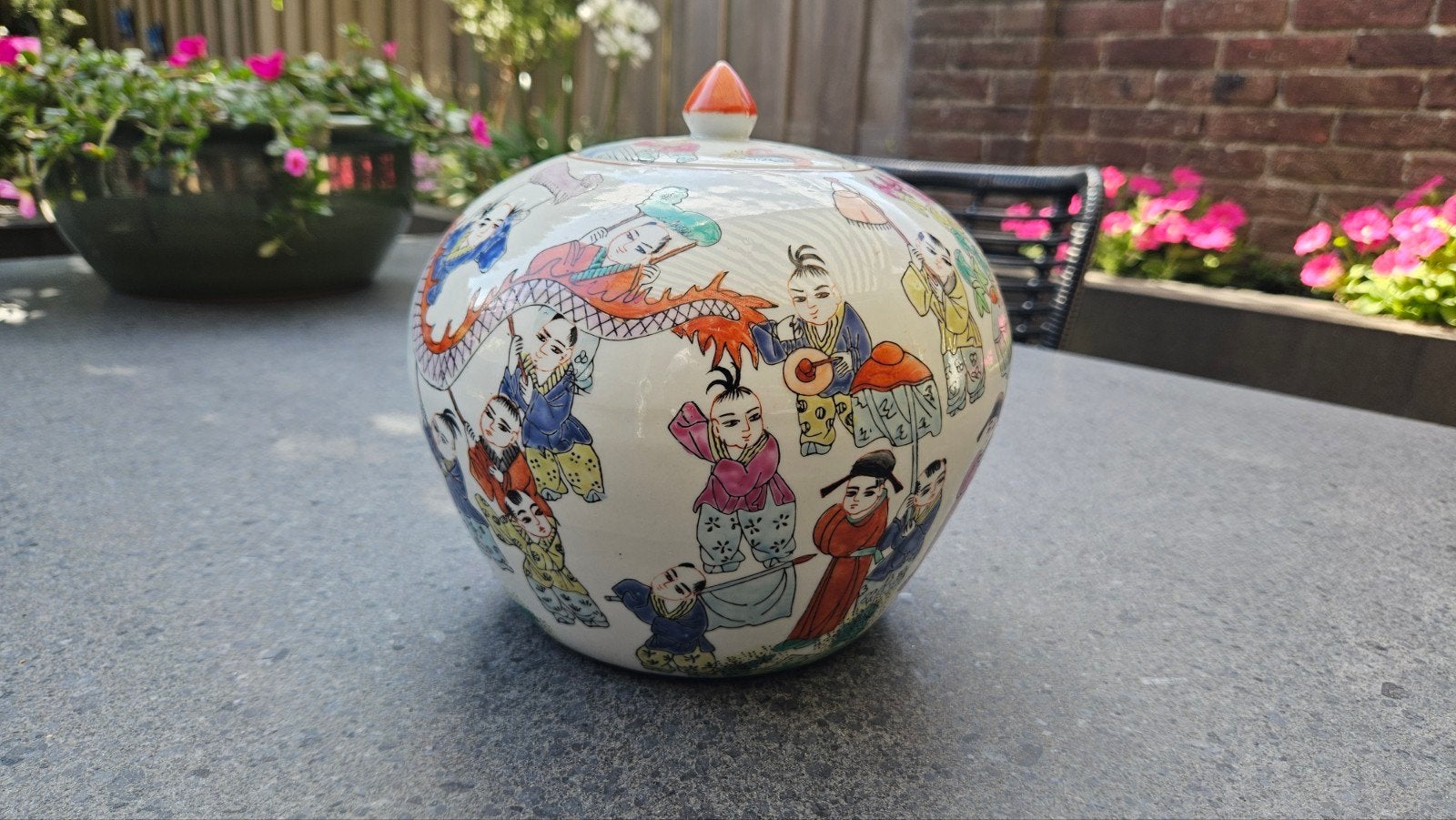 Chinese gemberpot met kinderfiguren en draak, Ophalen