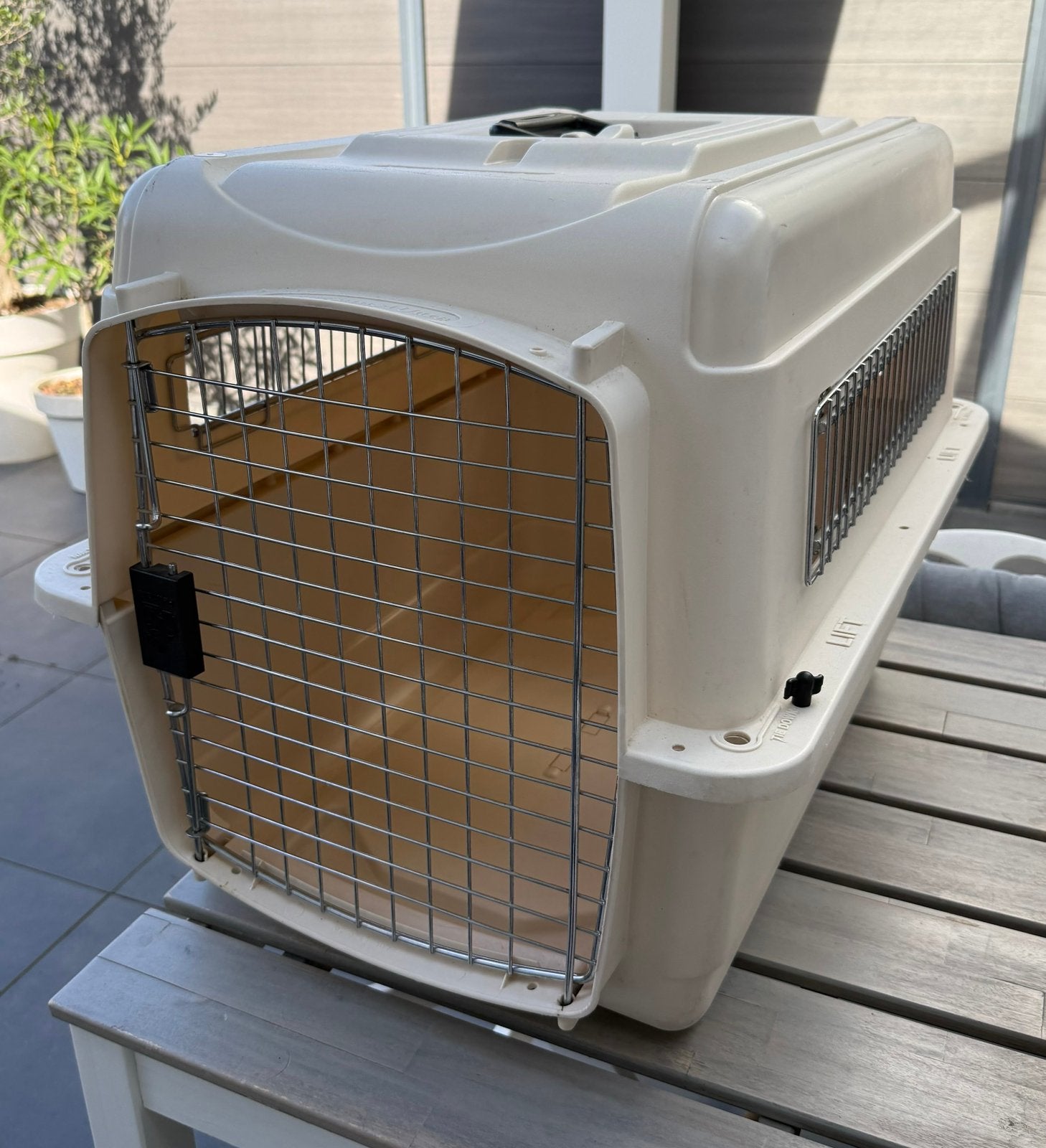 Kunstof Honden bench / Hondenbenches voor kleine hondjes, Ophalen, Gebruikt