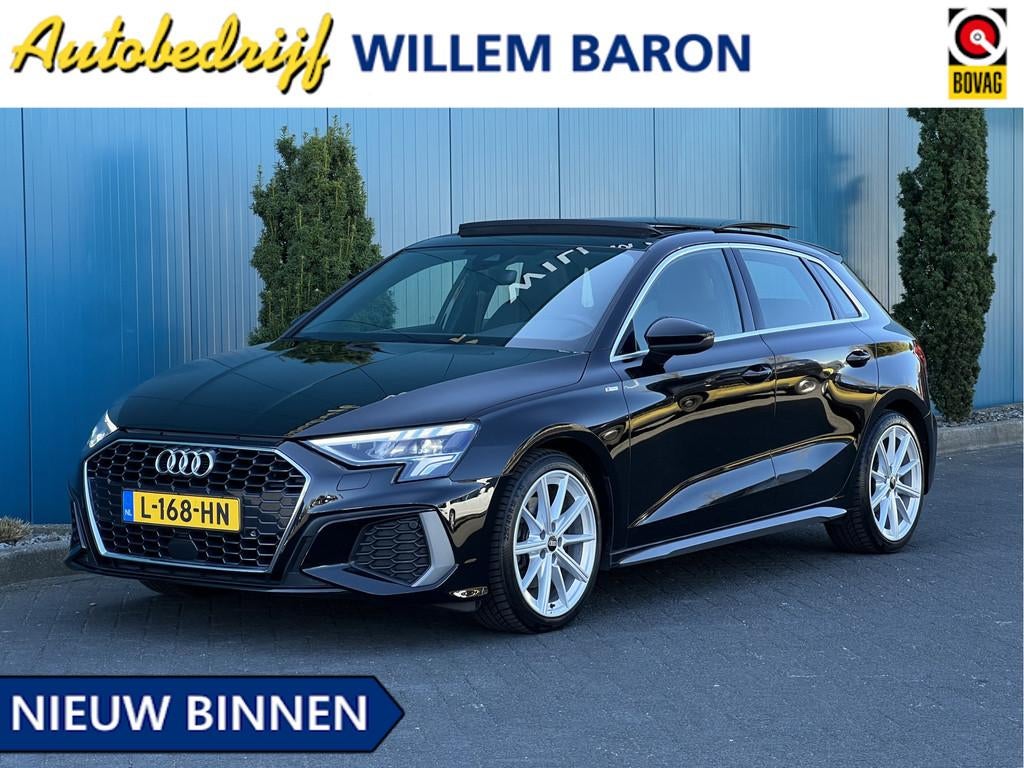 Audi A3 Sportback 30 TFSI S edition PANO | CARPLAY/ANDROID |, Auto's, Audi, 1195 kg, Gebruikt, Traction-control, Leder en Stof