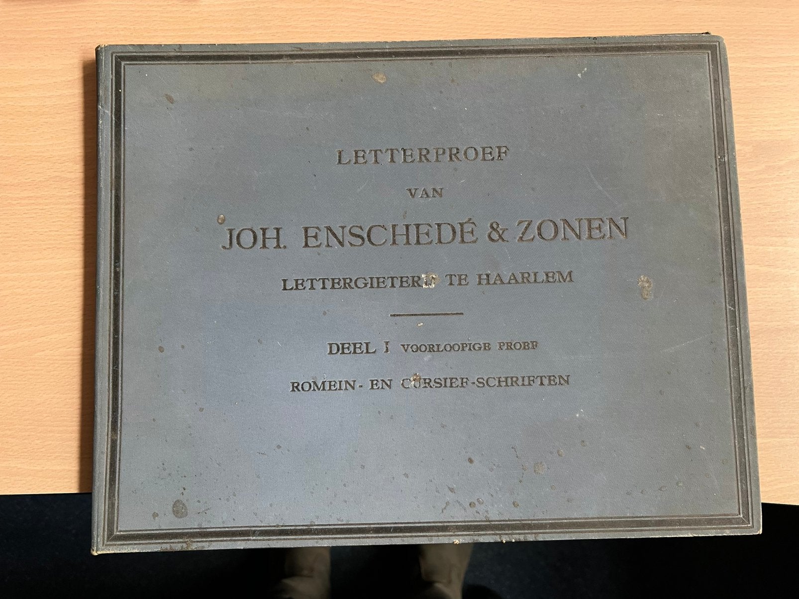 UNIEK Boek LETTERPROEF Joh. Enschedé & Zonen Haarlem, 1895, Ophalen of Verzenden, Gelezen, Grafische vormgeving