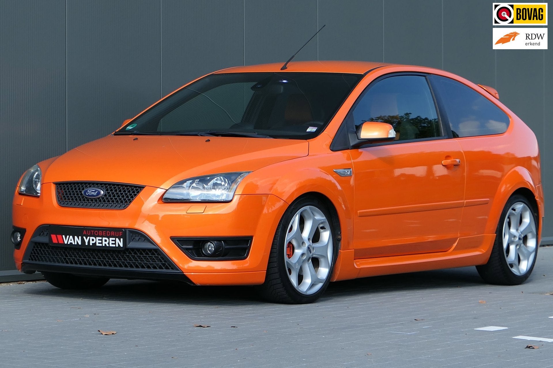 Ford Focus 2.5 ST Youngtimer Recardo stoelen Climate Stoelve, Parkeersensor, Stof, Gebruikt, Zwart