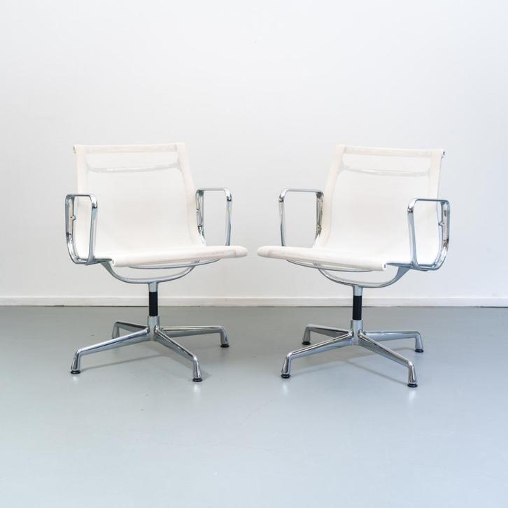 6x Vitra EA 107 Wit Netweave - Chroom
