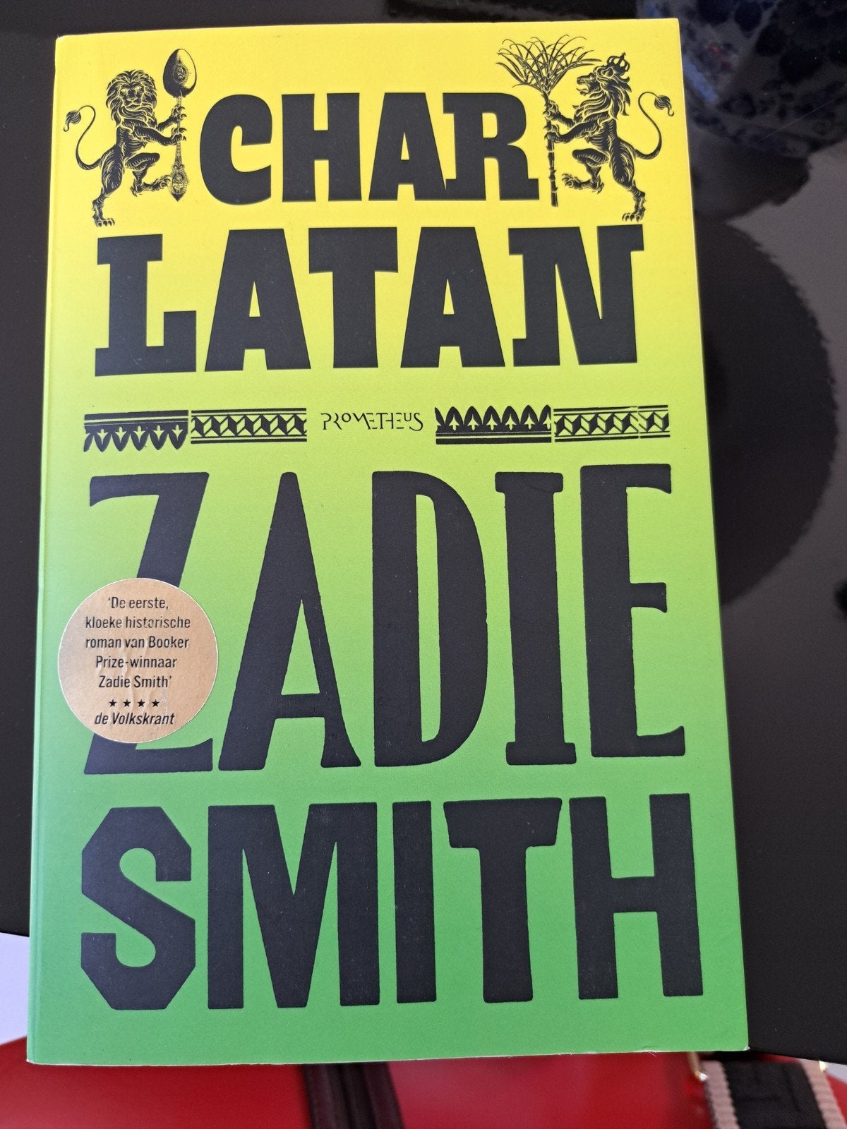 Zadie Smith - Charlatan, Boeken, Ophalen of Verzenden, Zo goed als nieuw, Zadie Smith