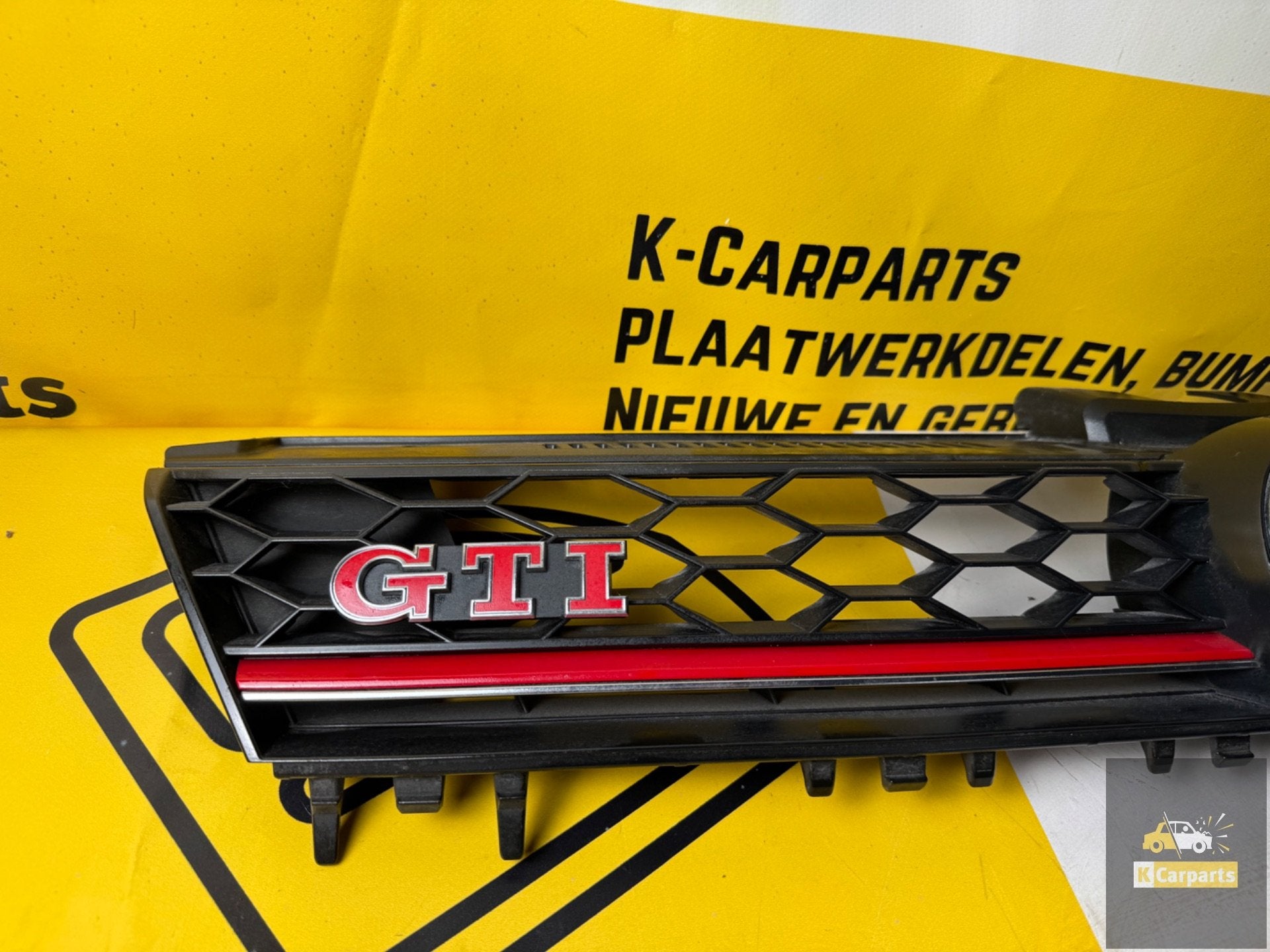 VW Golf 7 VII GTI VOLKSWAGEN Grill 5G0853651 2012-2017, Gebruikt, Volkswagen AG, Bumper, Berliner Ring 2
38440  Wolfsburg, DE