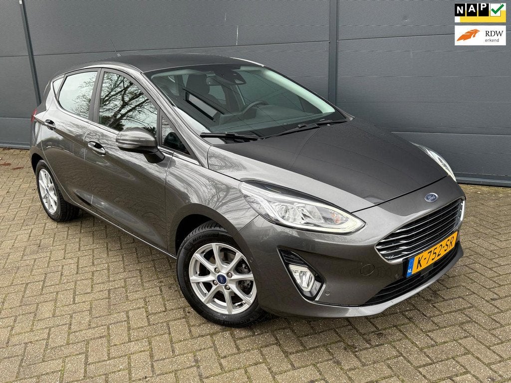 Ford Fiesta 1.0 EcoBoost Titanium/Navi/camera/carplay/Airco/, Auto's, Ford, Voorwielaandrijving, Euro 6, 1064 kg, 49 €/maand