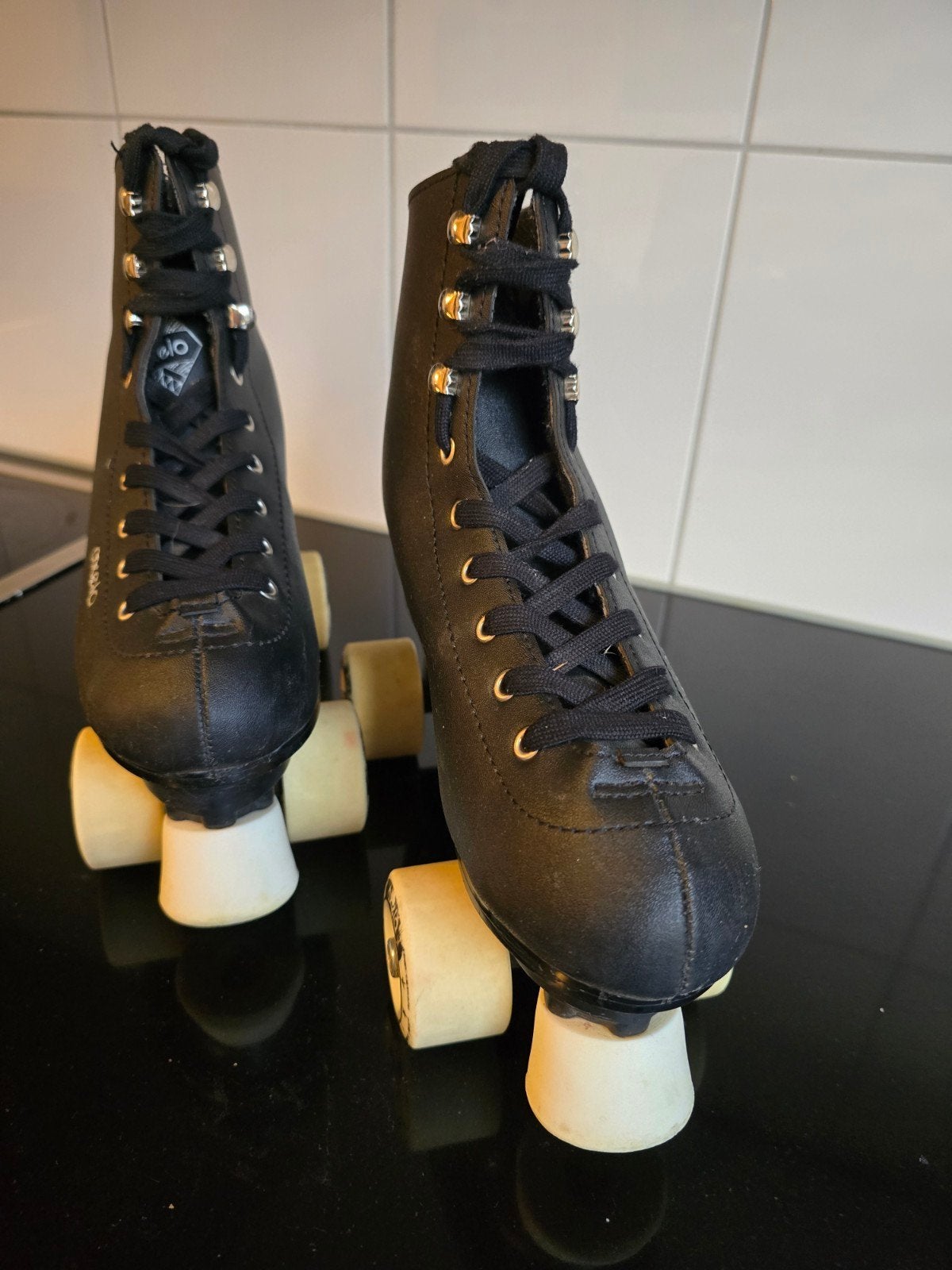 rolschaatsen, Ophalen, Zo goed als nieuw