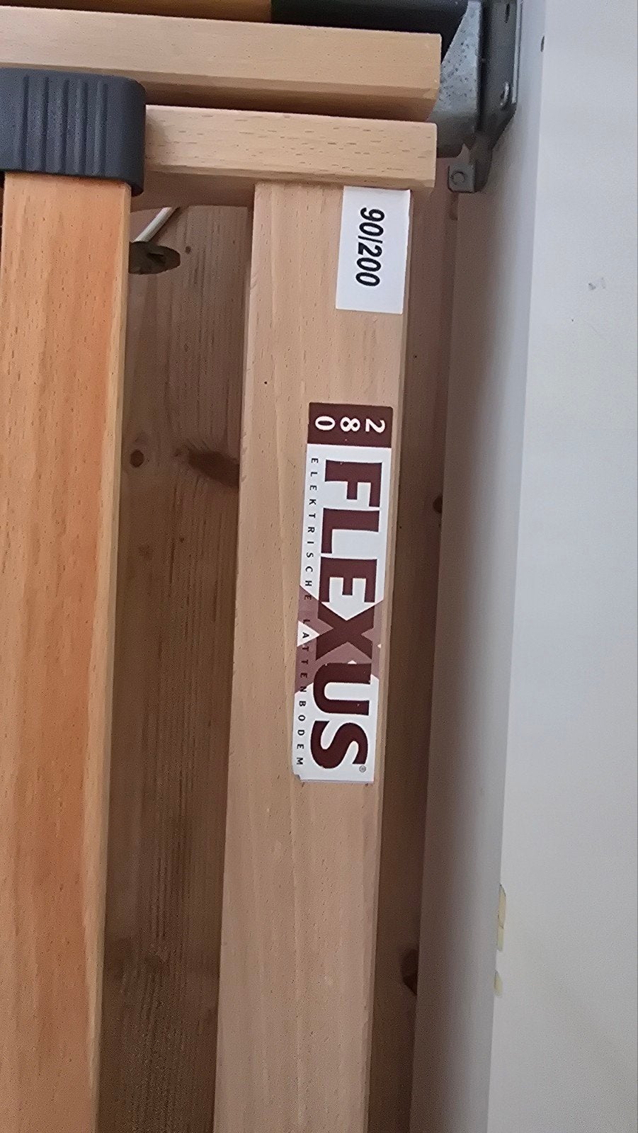 2 st. Flexus Elektrische Lattenbodem 90x200 cm, Ophalen, 90 cm, Eenpersoons, Zo goed als nieuw