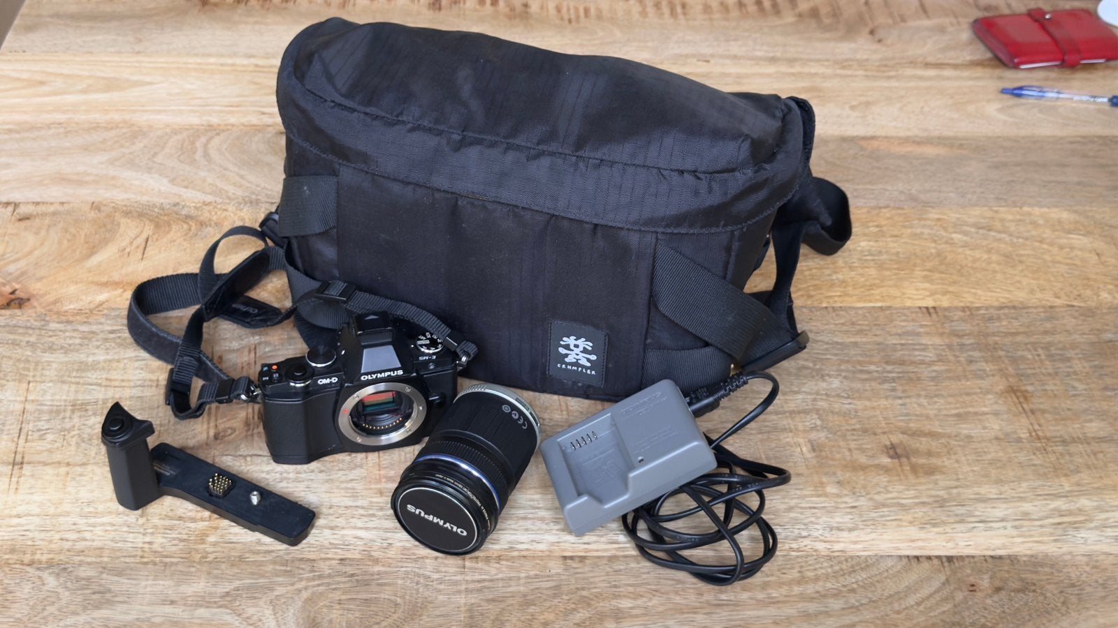 Olympus OM-D E-M5 (MK I) + accesoires, Ophalen, Accu, Gebruikt, 16 megapixels