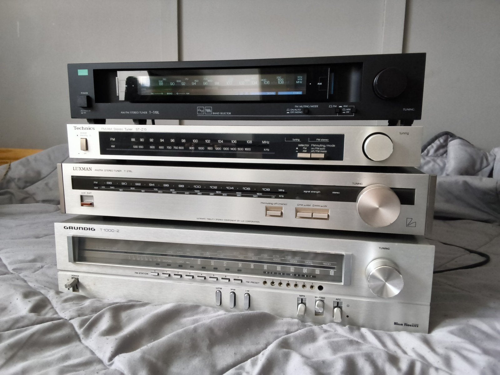 te koop. 4 tuners., Ophalen