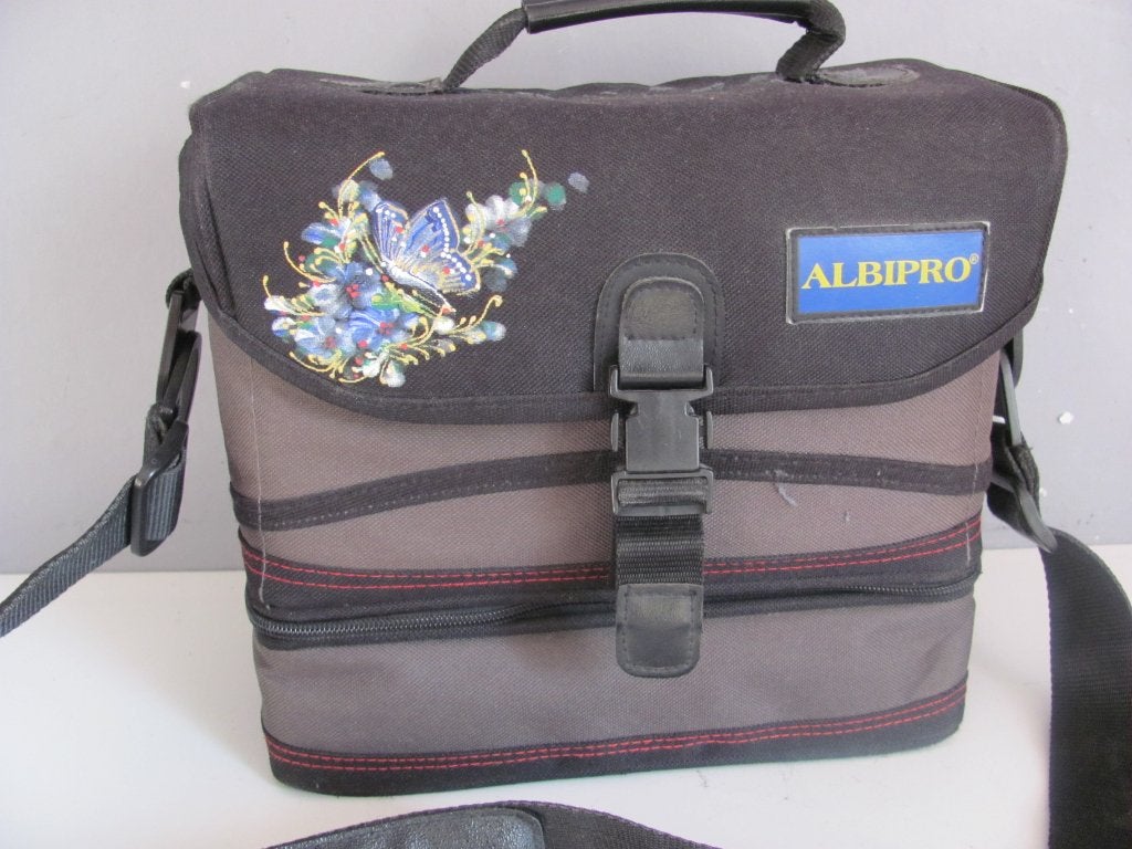 ALBIPRO cameratas met onder tasje voor voeding, Schouderband, Albipro, Ophalen of Verzenden, Zo goed als nieuw