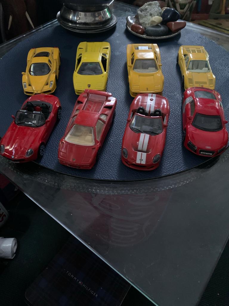 8-models burago In good state scale-1/43, Ophalen of Verzenden, Zo goed als nieuw, Auto, Overige merken
