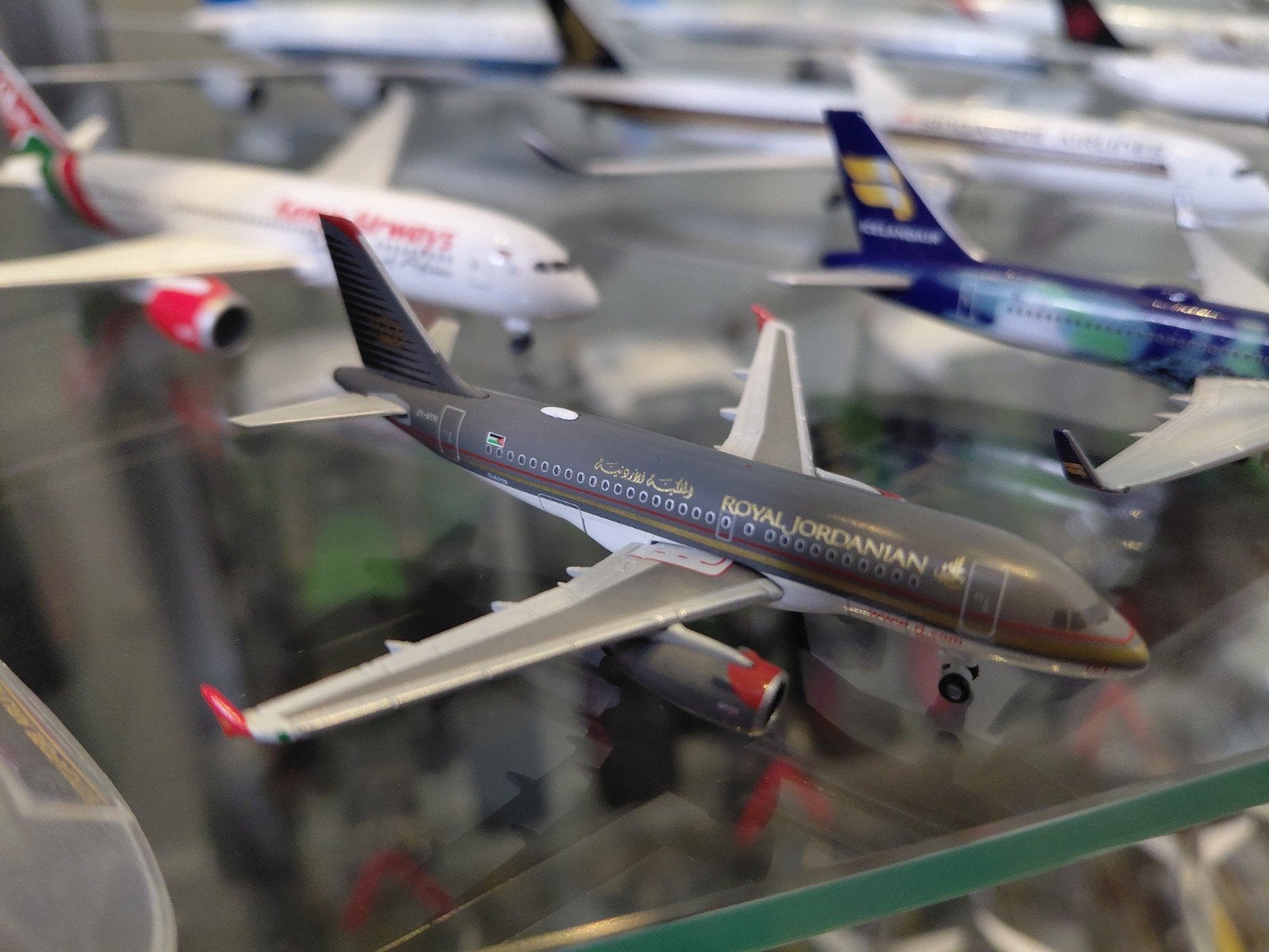 Herpa Airbus A319 Royal Jordanian, Ophalen, Zo goed als nieuw, Schaalmodel