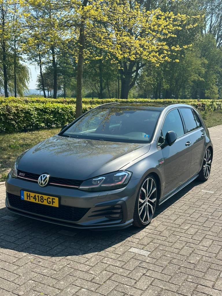 VW Golf 2.0  (GTI- Performance Business) dealer onderhouden, Stof, 4 cilinders, 1984 cc, 1337 kg
