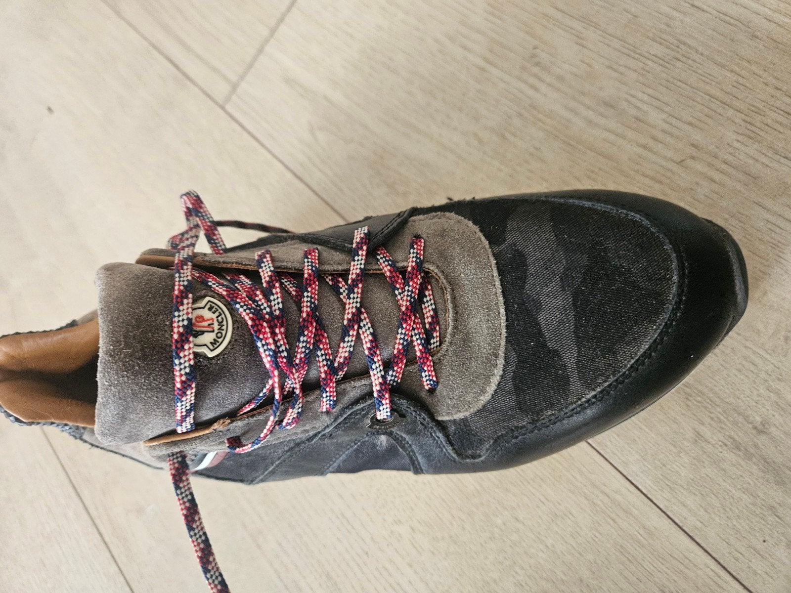 Moncler sneakers suede maat 42, Moncler, Ophalen of Verzenden, Zwart, Sneakers of Gympen