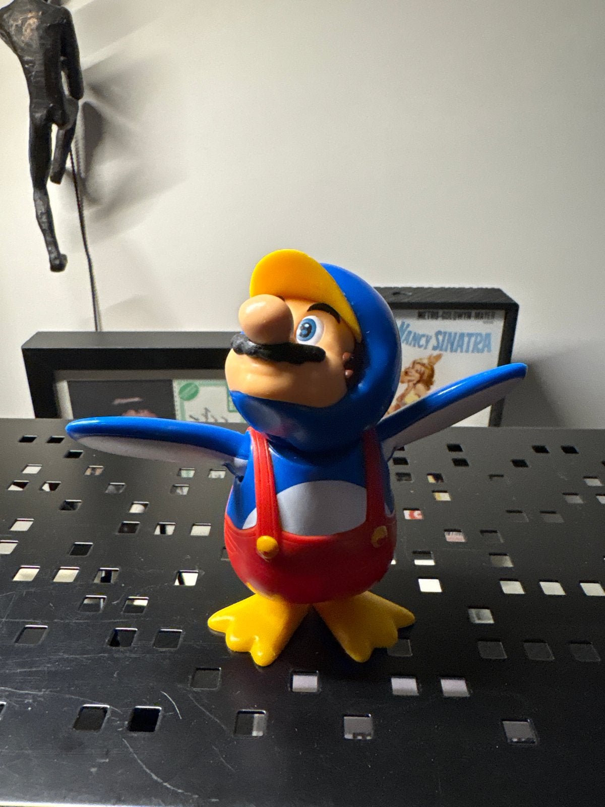 Super Mario verstelbaar poppetje - Pinguïn Mario, Ophalen of Verzenden, Gebruikt, Jongen of Meisje