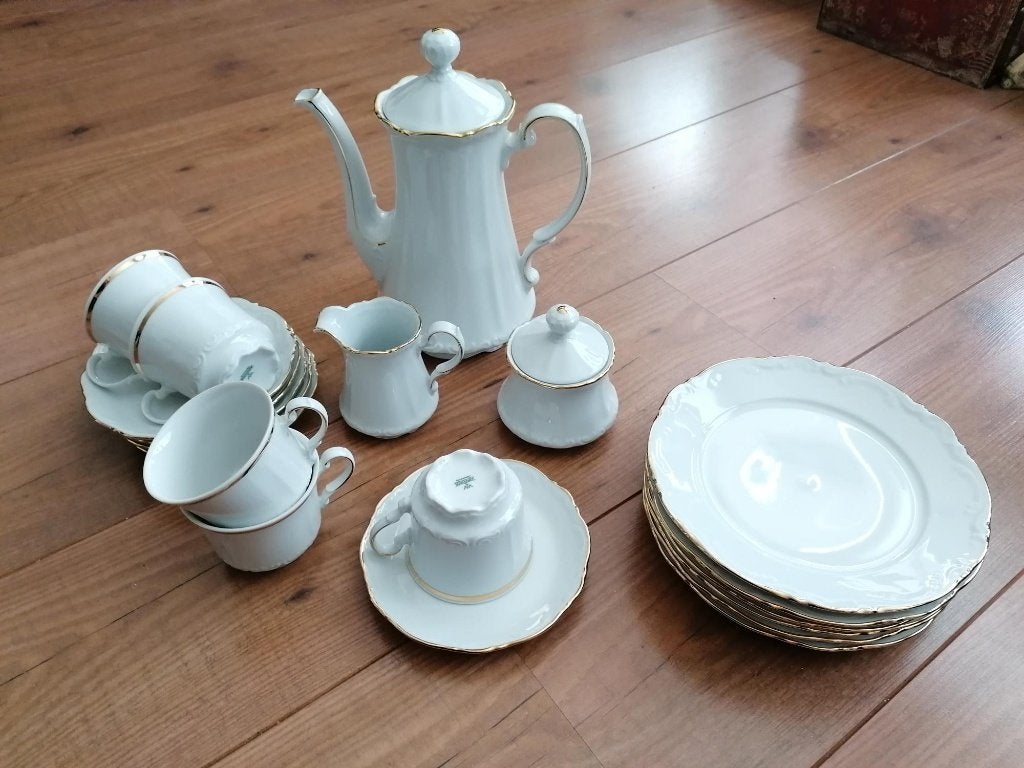 Wit met gouden bies klassiek thee-/ontbijtservies, Ophalen, Overige materialen, Overige stijlen, Compleet servies