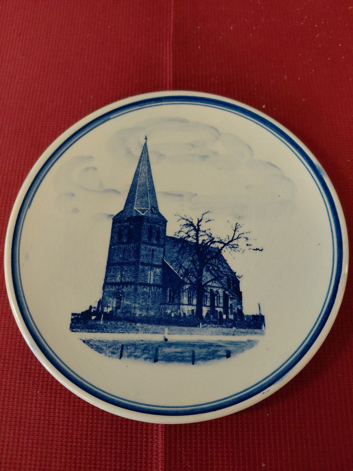 Delfts Blauw wandbord 'Herv. Kerk Drempt', Ophalen