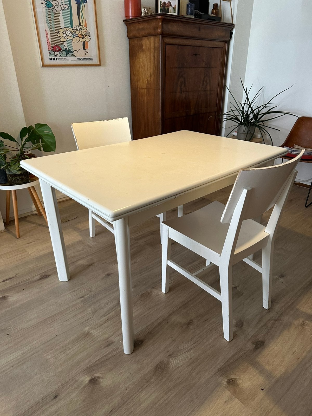 Witte uitschuifbare eettafel met 2 bijpassende stoelen, Ophalen, Gebruikt, 100 tot 150 cm, 50 tot 100 cm