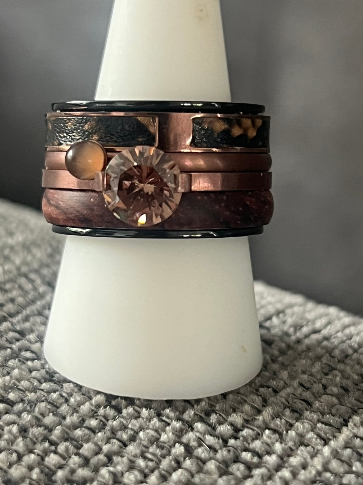 Ixxxi ring zwart - bruin maat 20, Sieraden, Tassen en Uiterlijk, Ringen, IJzer of Staal, Ophalen of Verzenden, Zo goed als nieuw