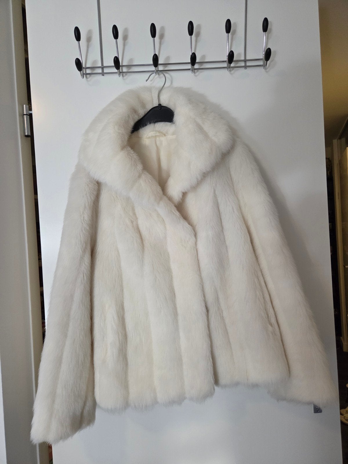 Witte faux fur jas, maat M, Wit, Ophalen, Maat 38/40 (M), Onbekend