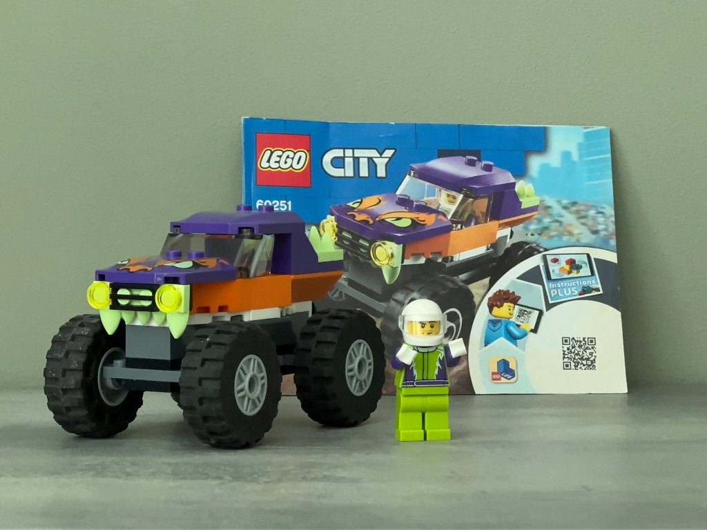 Lego City Monstertruck 60251 met minifiguur en instructies, City, Lego, Ophalen of Verzenden, Zo goed als nieuw