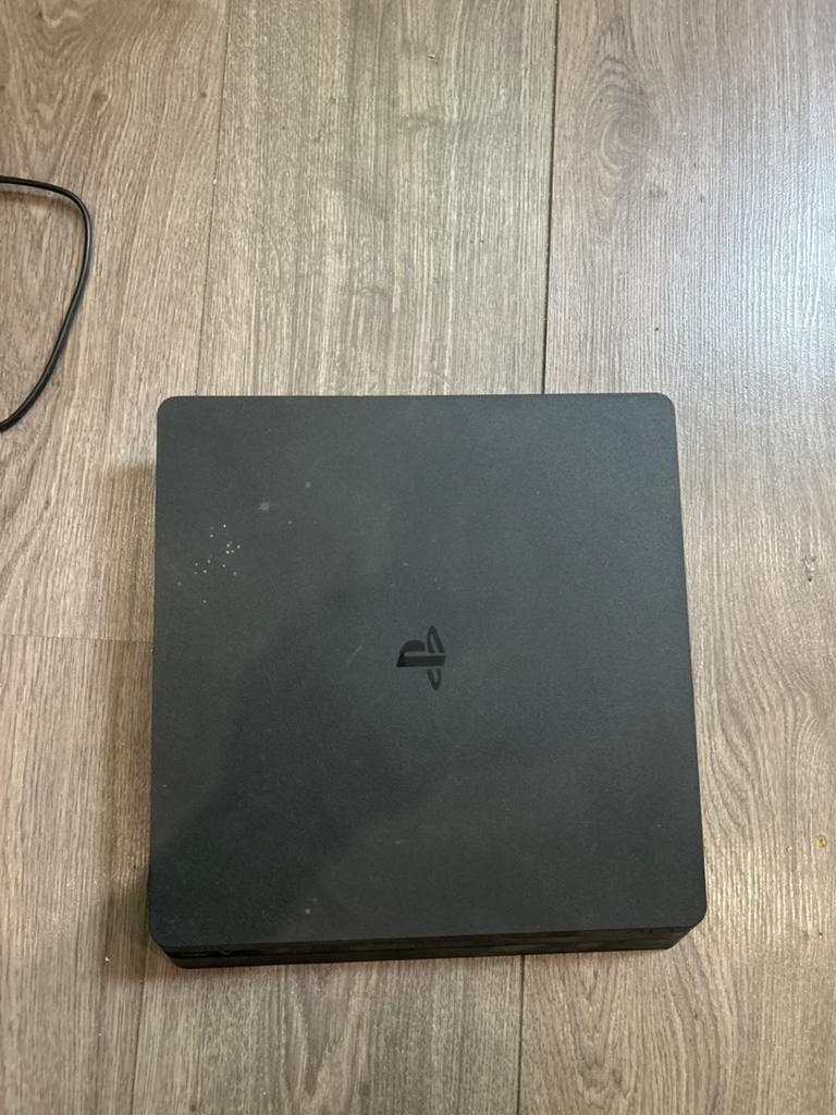 PlayStation 4 Slim 500GB met 2 controllers en games, Spelcomputers en Games, Met 2 controllers, Ophalen of Verzenden, Slim, 500 GB