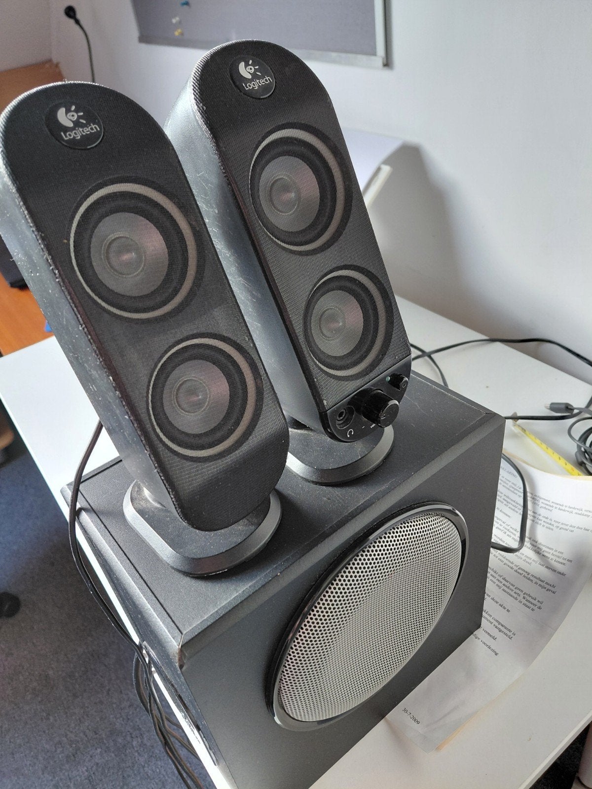 Subwoover met boxen voor de computer, Computers en Software, Ophalen, Zo goed als nieuw, Logitech.