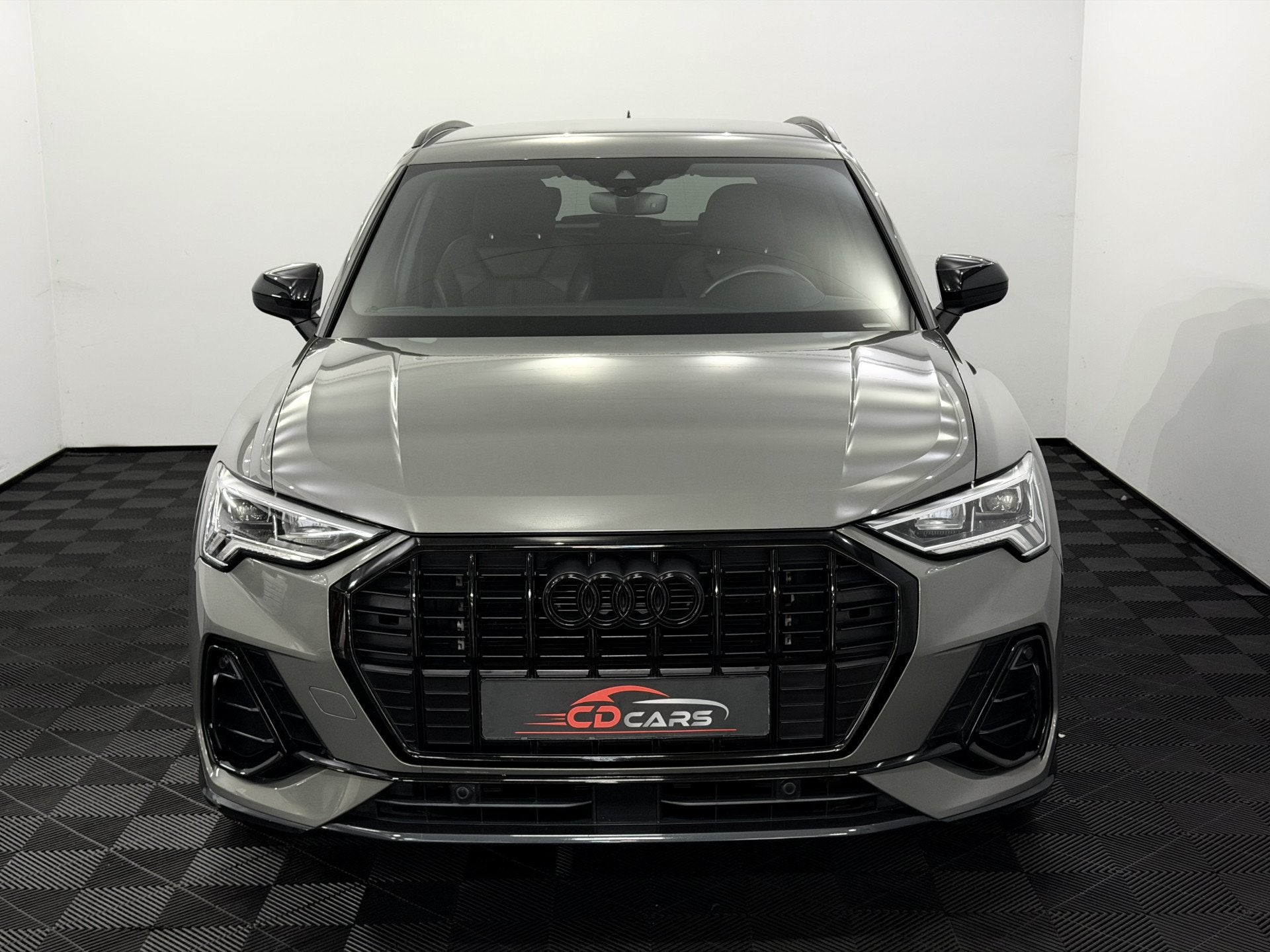 Audi Q3 35 TFSI edition one 3x S-Line Camera, Navi, Virtual, Euro 6, 4 cilinders, 150 pk, Leder en Stof