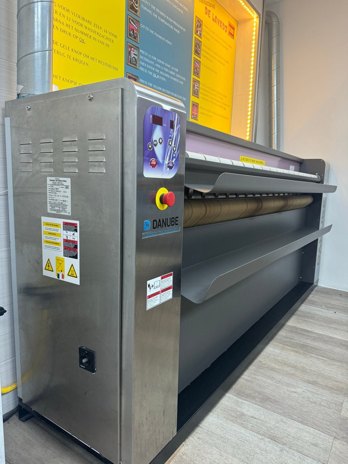 Danube DII 200 Industriële Strijkmachine / Mangel 200cm Gas, Ophalen, Zo goed als nieuw