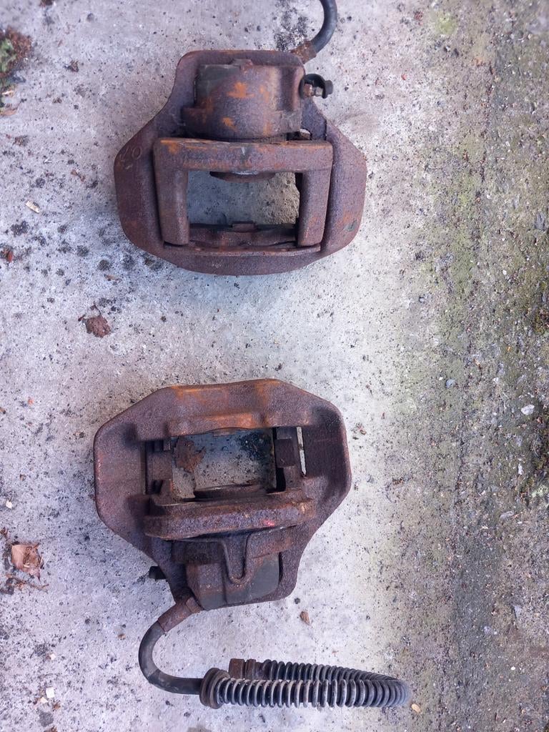 Porsche 944 remklauwen vooraan - te reviseren, Ophalen, Porsche