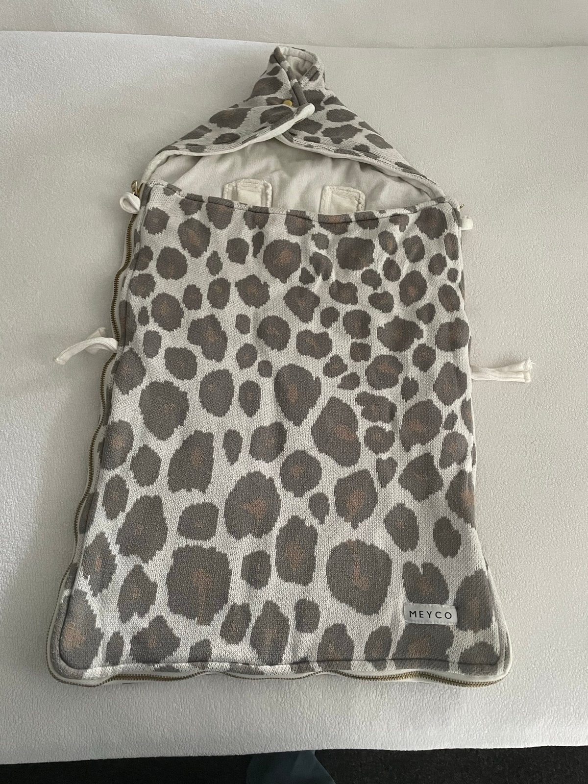 Meyco Maxi Cosi Voetenzak Panterprint, Kinderen en Baby's, Ophalen of Verzenden, Gebruikt, Overige merken