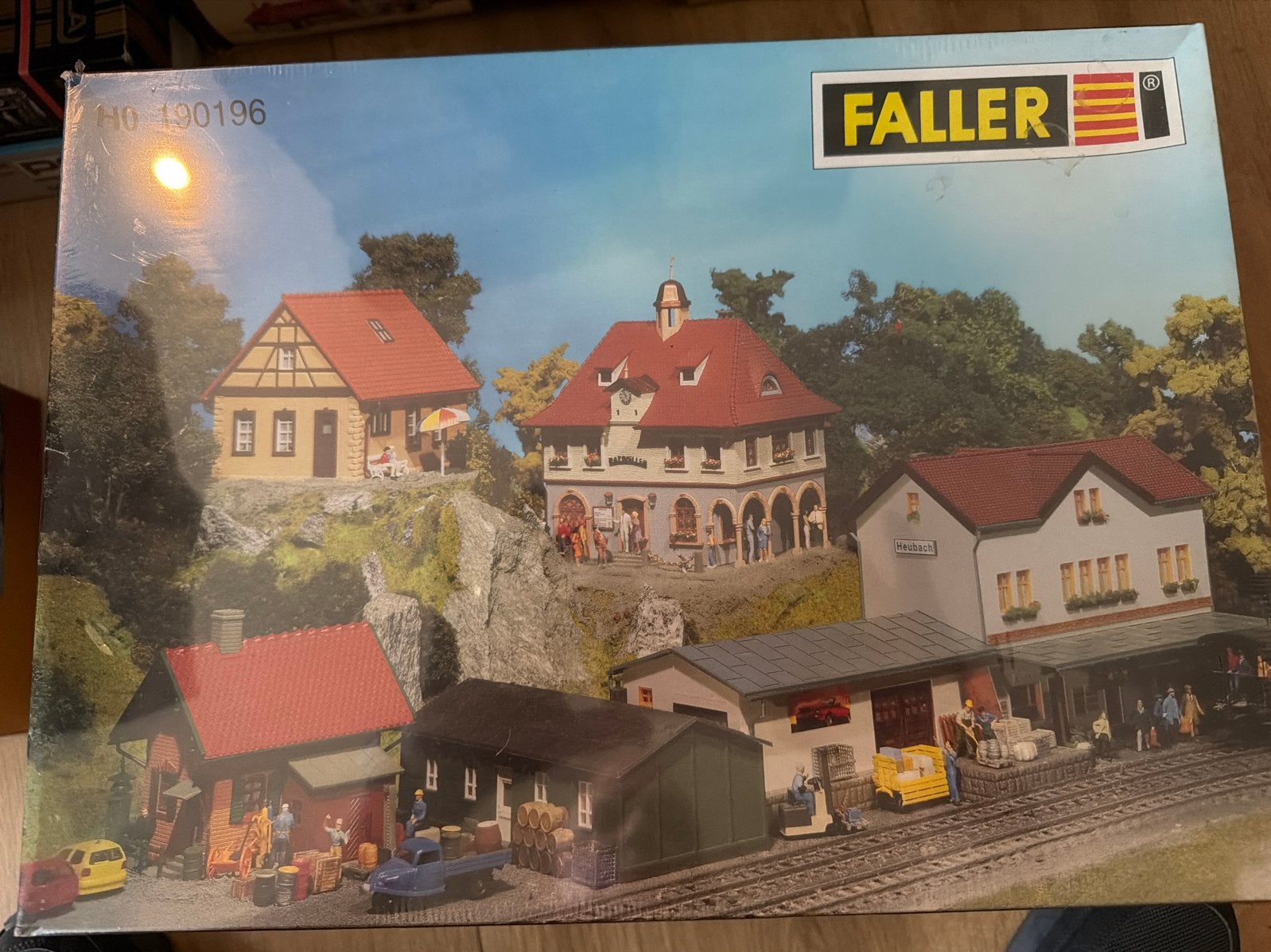 Faller 190196 – Bahnhof Heubach H0 – Complete Stationset, Ophalen of Verzenden, Nieuw, Brug, Tunnel of Gebouw, Overige merken