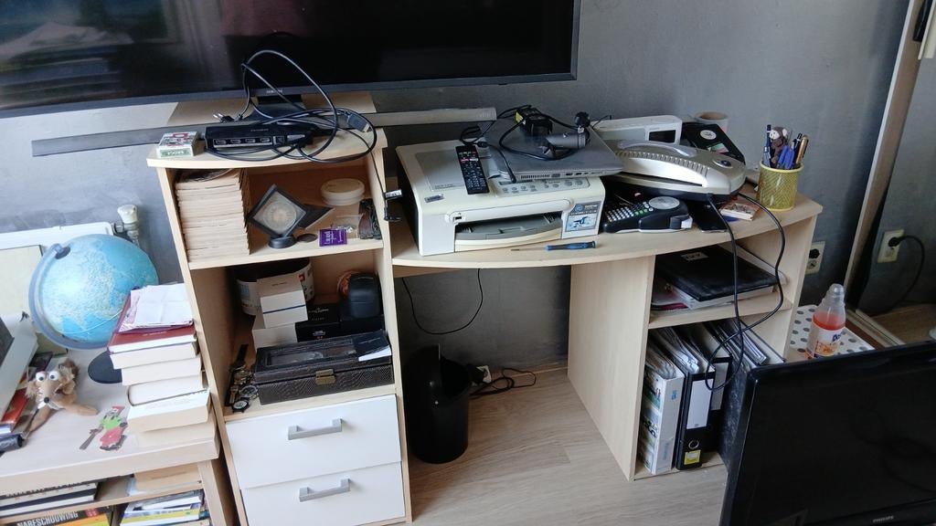 Bureau, Spaanplaat of MDF, Ophalen of Verzenden, Zo goed als nieuw, IKEA