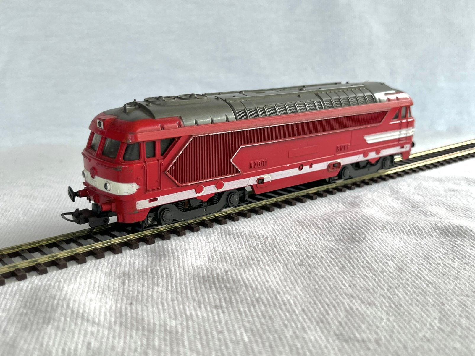 Lima SNCF 67001 diesellok rood H0, Hobby en Vrije tijd, Modeltreinen | H0, Gebruikt, Ophalen of Verzenden, Analoog, Lima