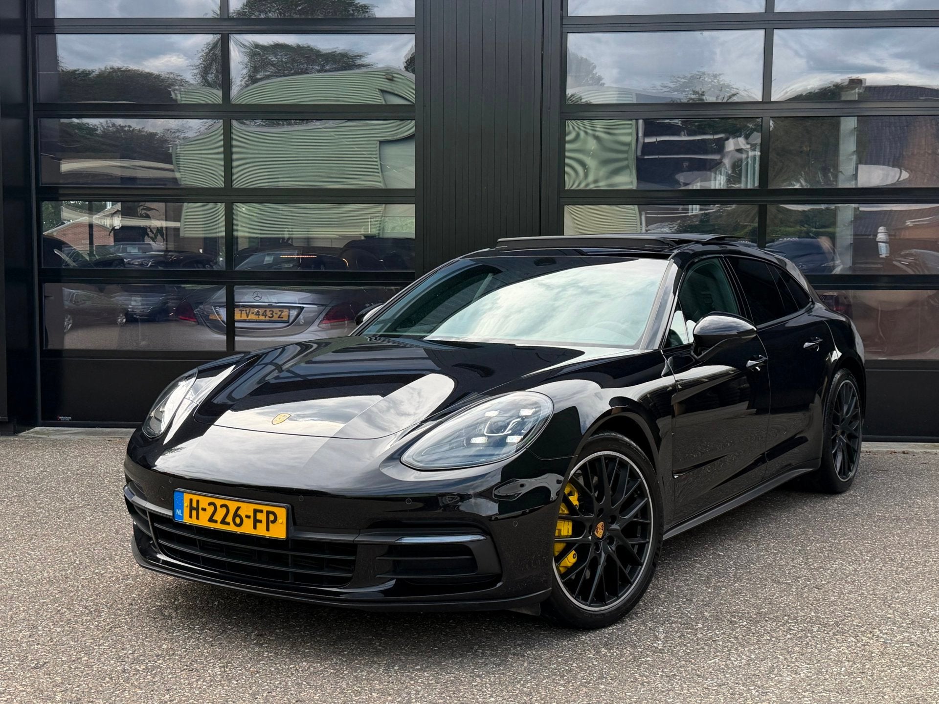 Porsche Panamera Sport Turismo 3.0 4 Pano LED Camera Bose, Auto's, Dealer onderhouden, Gebruikt, 2995 cc, Zwart