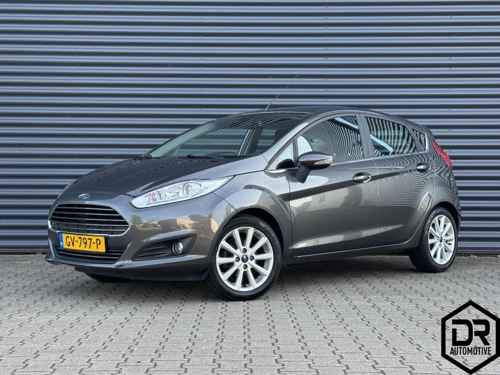 Ford Fiesta 1.0 EcoBoost Titanium | DEALER OH | NWE DB | PDC, Voorwielaandrijving, 23 km/l, Origineel Nederlands, Bedrijf
