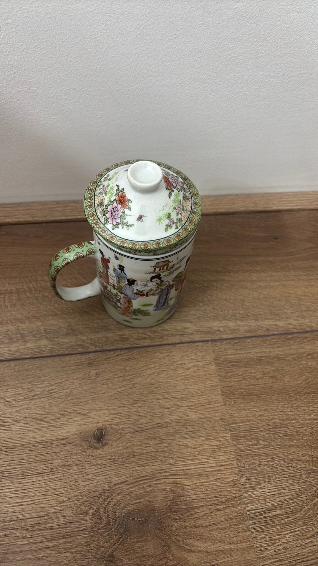 Chinese porseleinen theebeker met filter en deksel, Ophalen