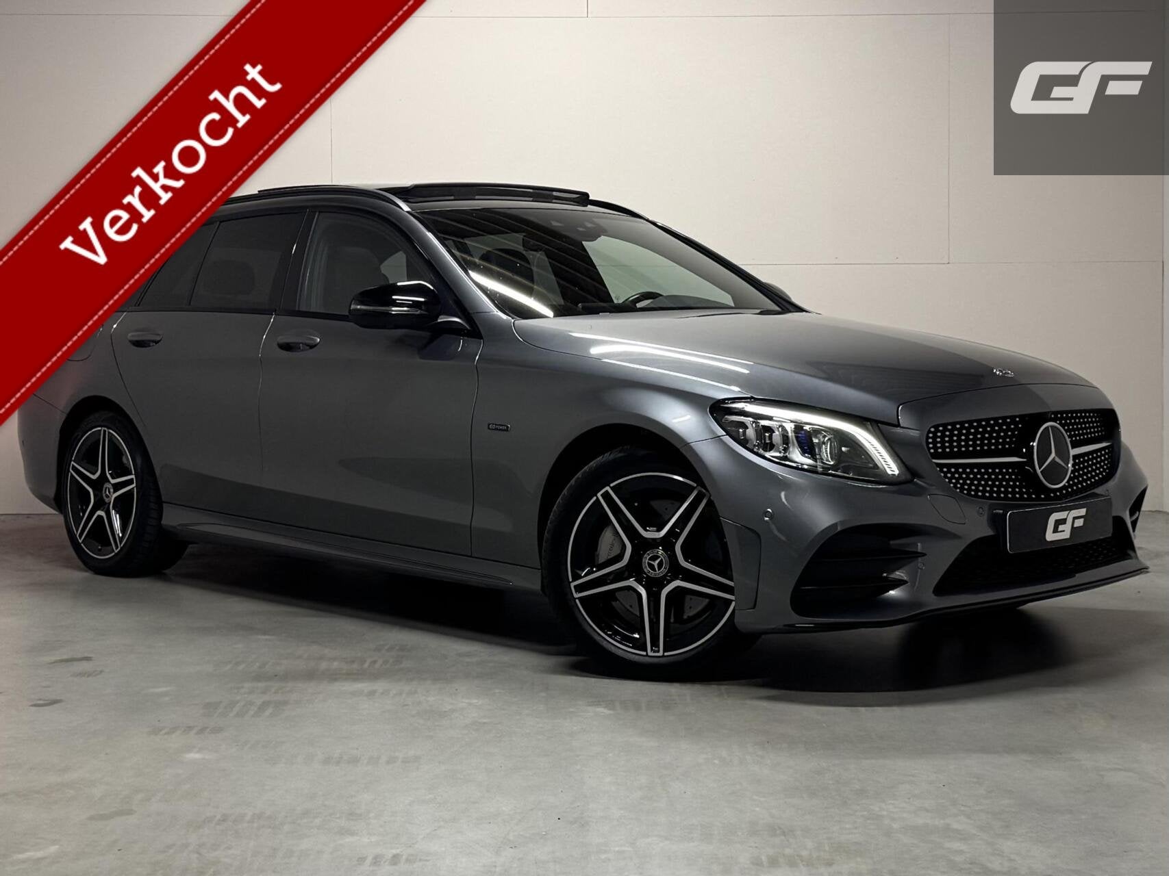 Mercedes C-klasse Estate 300e AMG Pano Leer 360° Trekh. NAP, Auto's, Achterwielaandrijving, Met garantie (alle), 320 pk, Hybride Elektrisch/Benzine