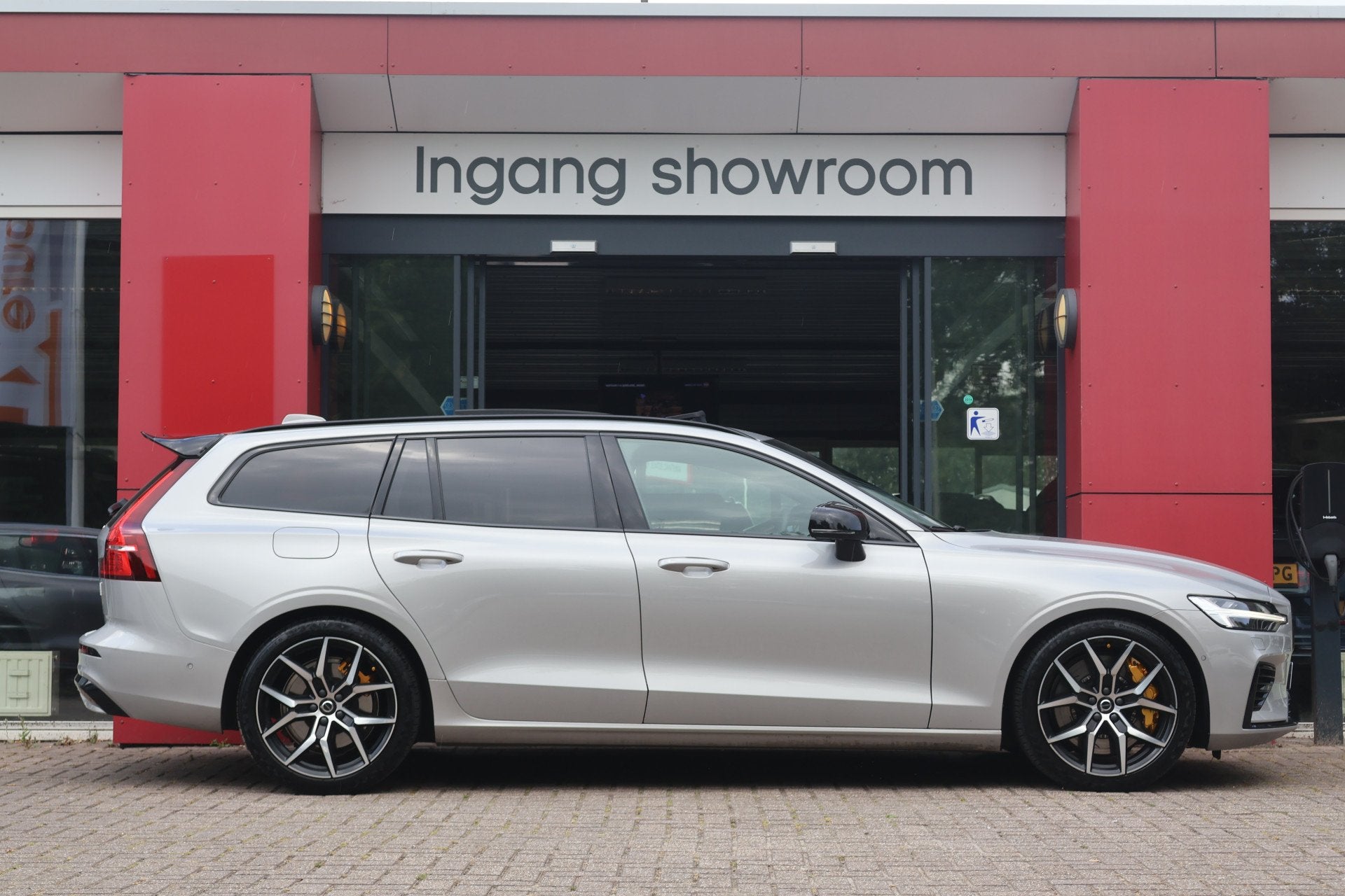 Volvo V60 2.0 T8 Plug-in hybrid AWD 455pk Polestar Engineere, Auto's, Volvo, Automaat, Gebruikt, 4 cilinders, Leder