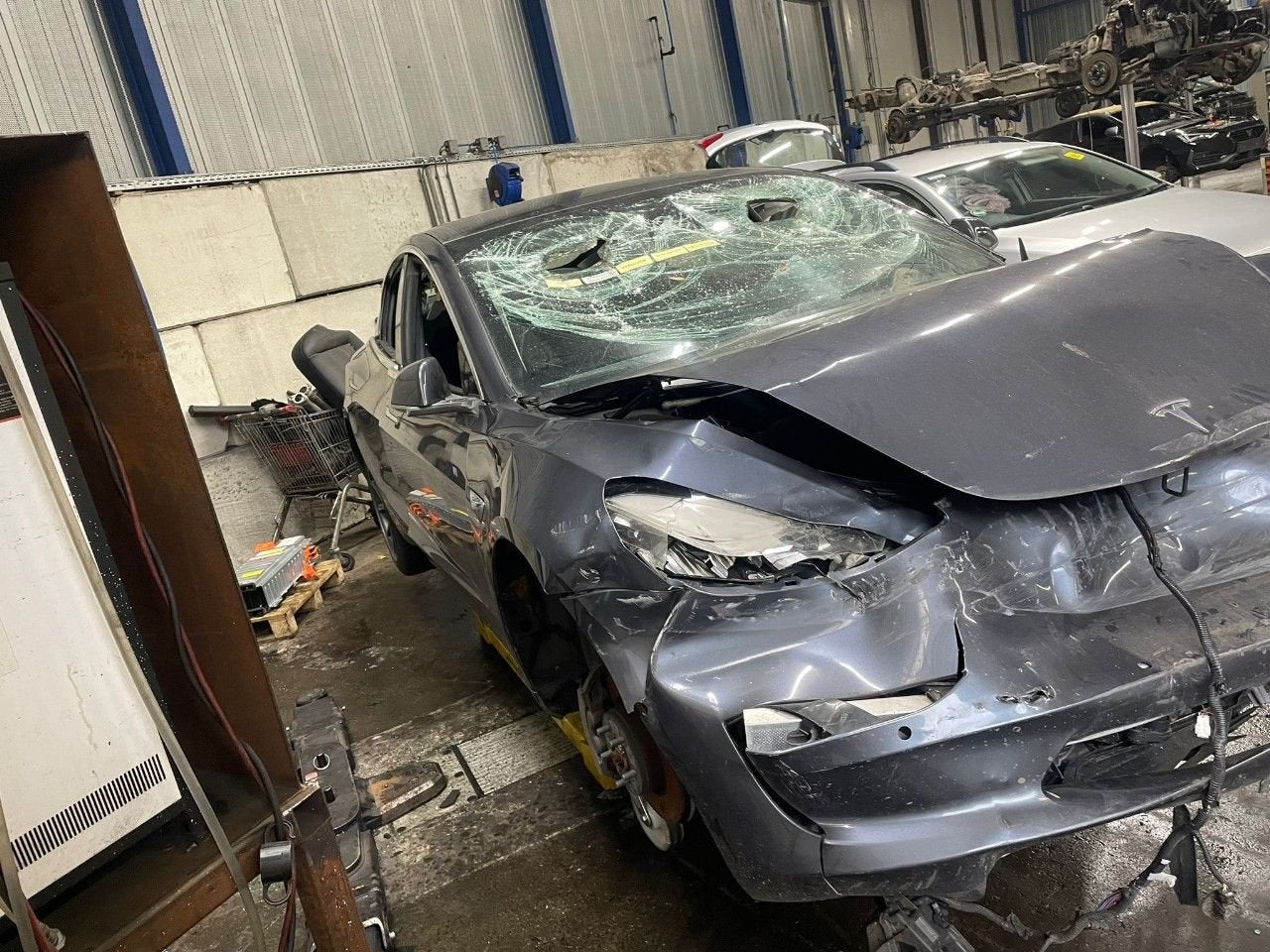 Foto 8 van Dashboard luchtrooster links Tesla Model 3